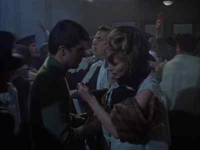 - Put this on.
- What's going to happen to you? - The Time Tunnel
