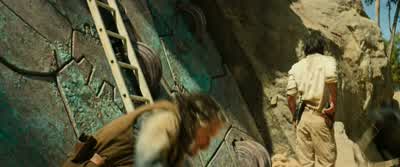Put that down! - Tomb Raider