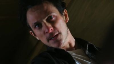 Put the gun down, Ray. - Criminal Minds