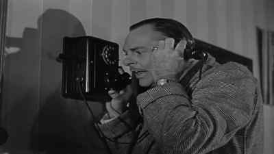 Put Val Bartelli on the phone. - Deadline at Dawn
