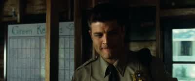 Put your hands on that bench. - The Lucky One