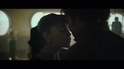 - Qi'ra... - Go and save Chewbacca. - Solo: A Star Wars Story