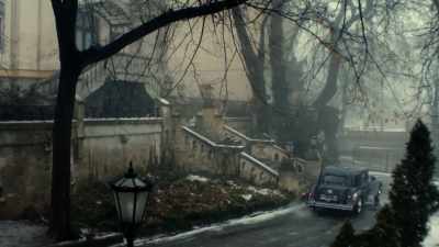 ♪ Quand on n'a que I'amour - Maigret in Montmartre