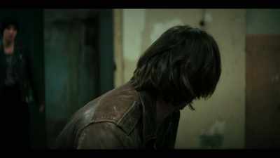 - Quarter's been shot! - What? - Pieces of Her
