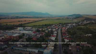 Qué extremadamente cerrada
debió ser mi madre - The Tattooist’s Son: Journey to Auschwitz