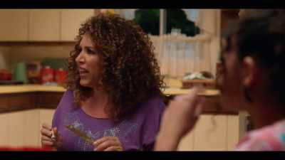 - Qué qué?
- I think she's describing - Gordita Chronicles