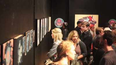 Que te sume a una exhibición grupal - Blurred Lines: Inside the Art World