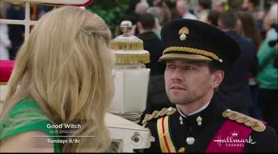- Quem sabe do que é que ele é capaz?
- Loucura, certamente. - Royally Ever After