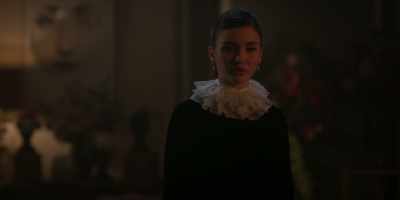 - Question. Over here.
- Lissa! - Vampire Academy