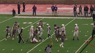 Quick penetration's a nice way
to blow up that entire offense. - Algiers, America