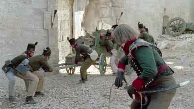 Quickly. Pull it. - Sharpe's Siege