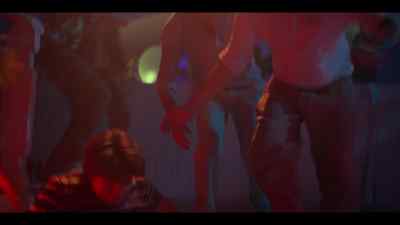 Quickly! Stand up. They're coming! - Narcos: Mexico