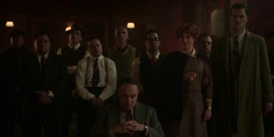 -[quiet chatter]
-[man chuckles] - Fargo