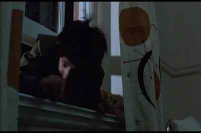 - Quiet!
- It's a man! - Flirting