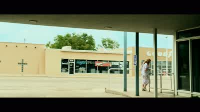 Quiet. Open the door, open the door. What? - Hell or High Water