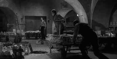 Quietly! - The Day They Robbed the Bank of England