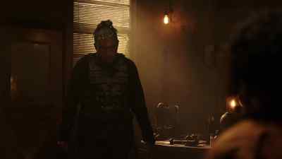 Quinn's locked down. - Into the Badlands