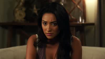 "don't say I never gave you anything. - Pretty Little Liars