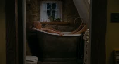 "I'm not sure I can handle complicated"? - The Holiday