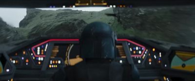 (R5-D4 BEEPS FRANTICALLY) - The Mandalorian
