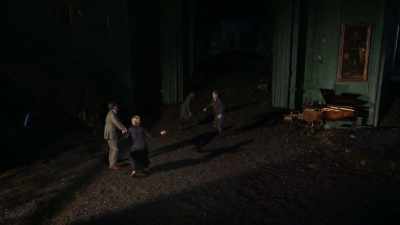 ― (RABBLE APPROACHES)
― "Laertes shall be king!" - Great British Theatre
