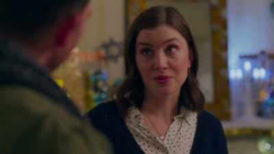 [Rachel chuckles weakly] - Round and Round