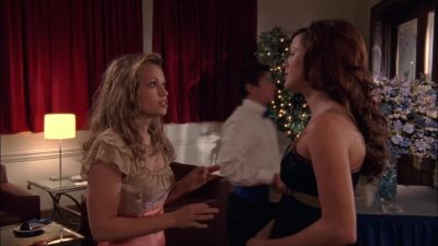 - Rachel?
- Haley. - One Tree Hill