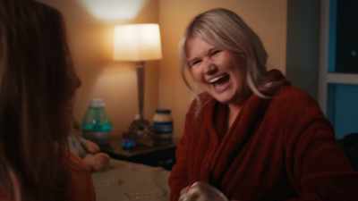 (Rachel laughs) - Crushed