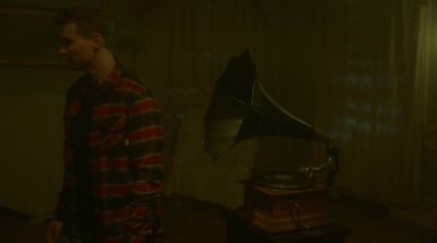 [Rachel]
Shane, look at this. - House of the Witch