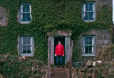 [Radio beeps] - Enys Men
