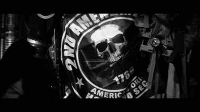 (radio buzzing)
(radio tuning) - Cactus Jack