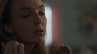 [Radio frequency changes] - Killing Eve