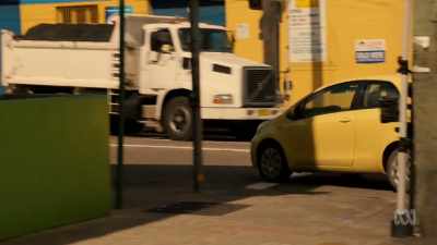RADIO: Quick update -
traffic lights are down - Squinters