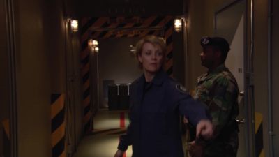Radio. - Stargate SG-1