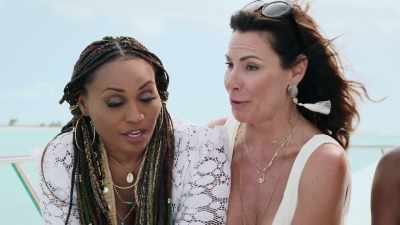 - Ramona acts crazy. - The Real Housewives Ultimate Girls Trip