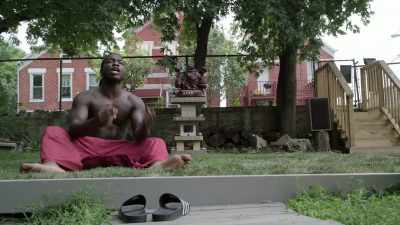 ♪ R&B music ♪ - The Chi