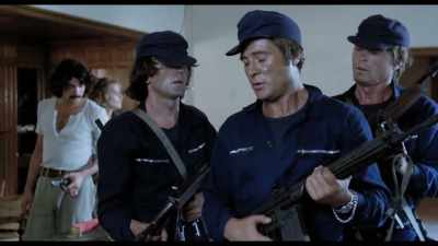 Randy, Argento, look for the old broad. - Corona Zombies