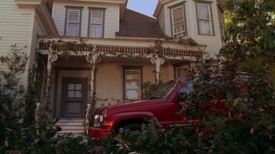 Randy, open the door. - Ghost Whisperer