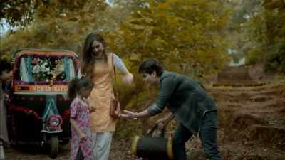 Ranjit picked up the
kids from an appointed place. - Nail Polish