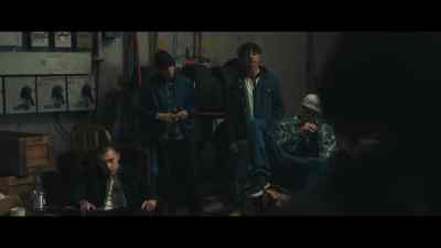 [♪ rap music continues] - Under the Bridge