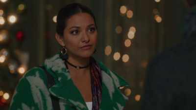 [Raquel chuckles] - Friends & Family Christmas