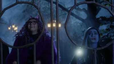 [rattling fence] - Monster High: The Movie