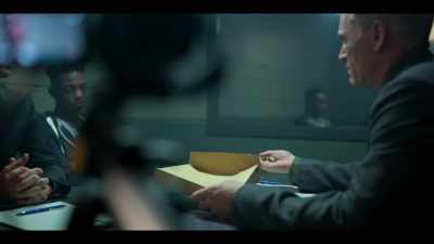 [RATTLING] - Young Wallander