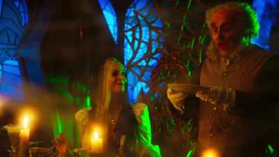 Raven's egg with a side of
tarantula hash browns, my lady. - The Munsters