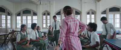 Ravinder, come here. Come, sit. - Hichki