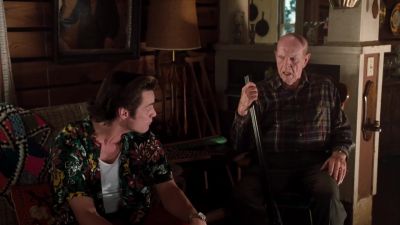 Ray Finkle's house - Ace Ventura: Pet Detective