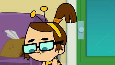 - (Reads) "Don't send us
your stinky toys, - Total DramaRama