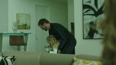 Ready? Go, go, go!
Four minutes! Three minutes! - Big Little Lies