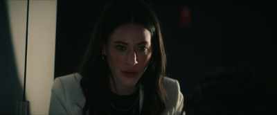 - Ready, one.
- Don't cut away from her face. - Gen V
