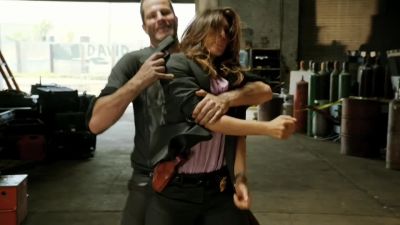 - Reagan!
- Hold it! - Blue Bloods